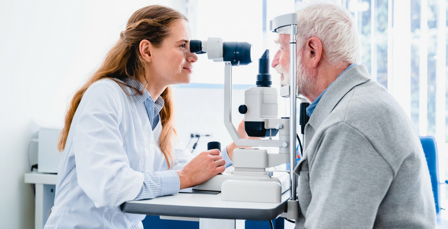 learn about the symptoms of cataracts and getting treatment for them